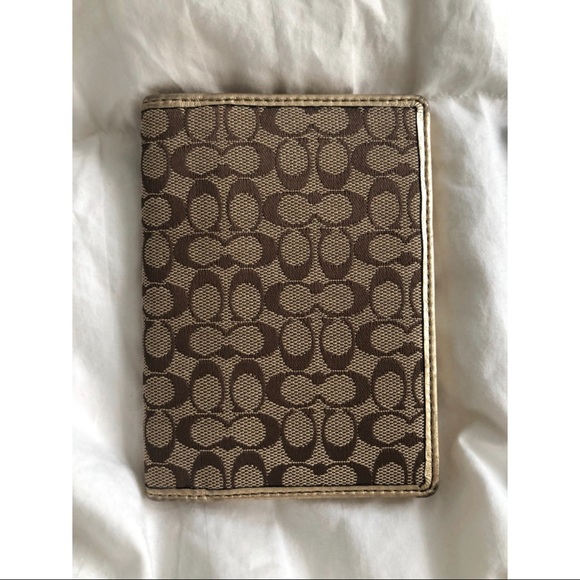 Coach Signature Passport Holder Bundle - Picture 3 of 8